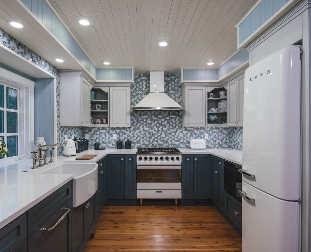 OC] Kitchen in New England cottage, recently remodeled [6615x4422